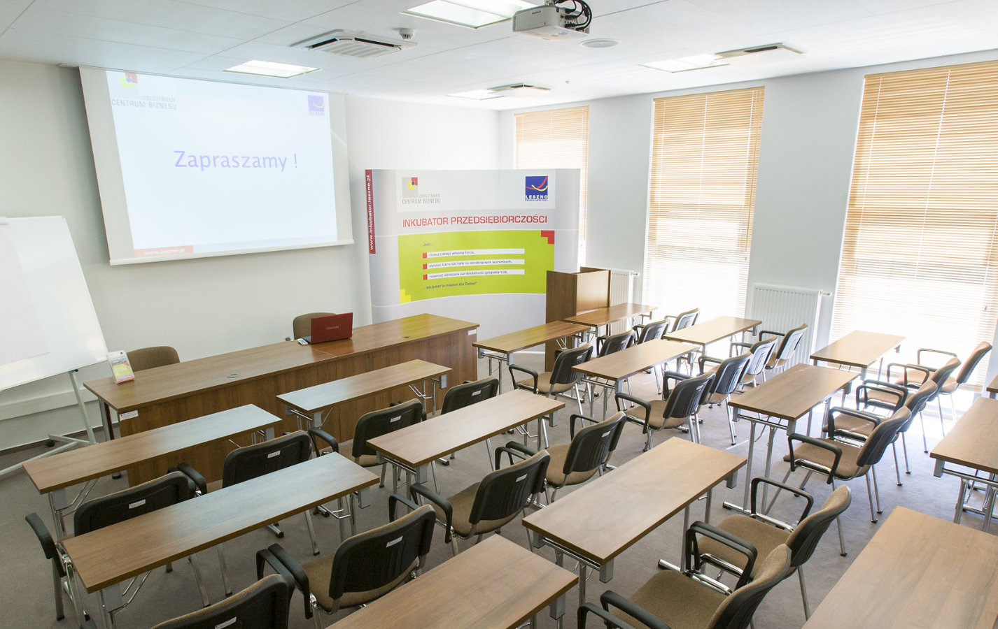 Sale konferencyjne, szkoleniowe, co-working